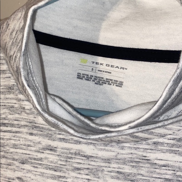 sweatshirt - Picture 2 of 2